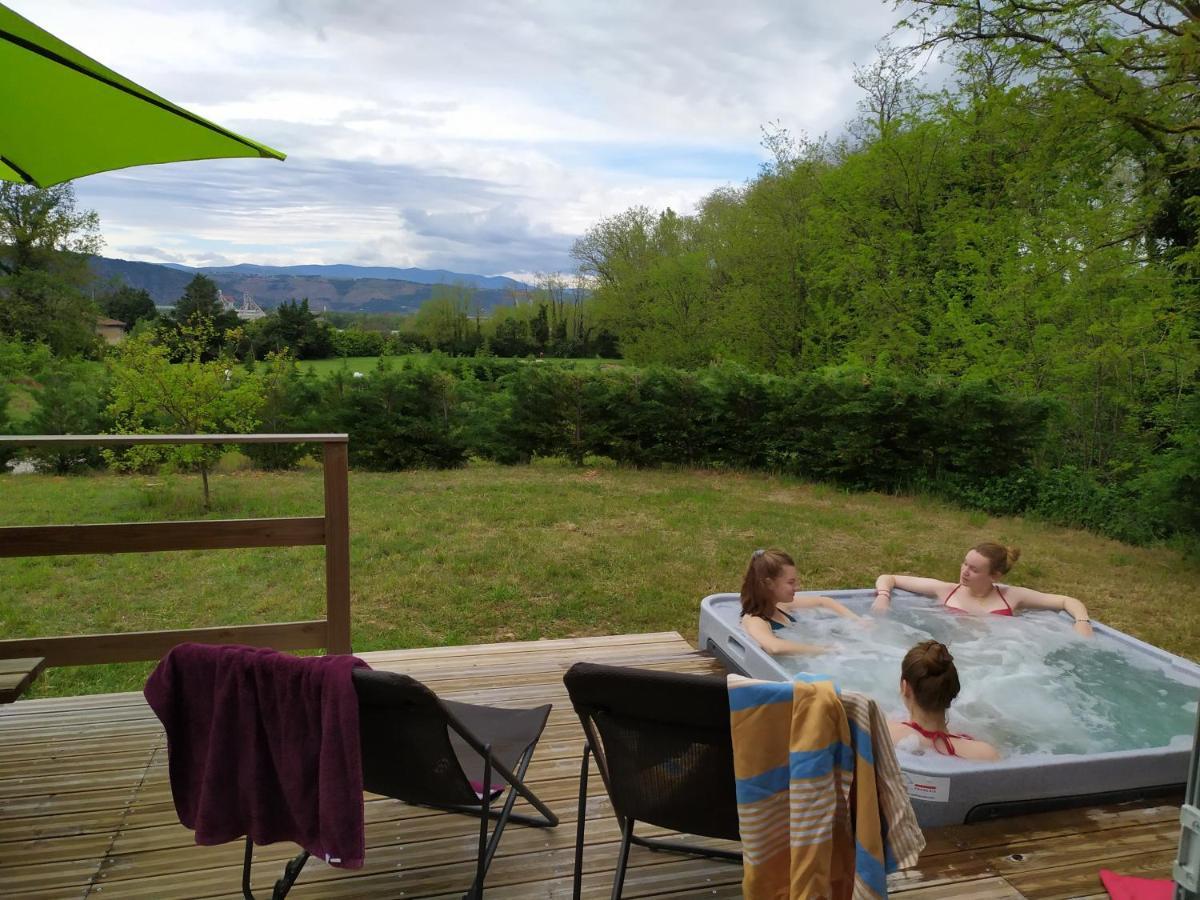 Camping Domaine De Senaud Albon Exterior photo