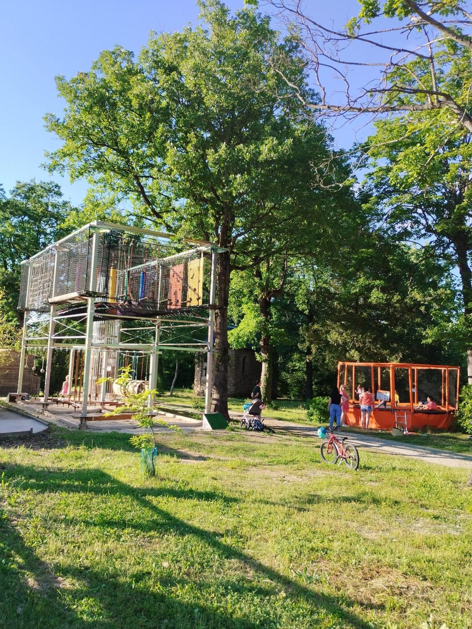 Camping Domaine De Senaud Albon Exterior photo