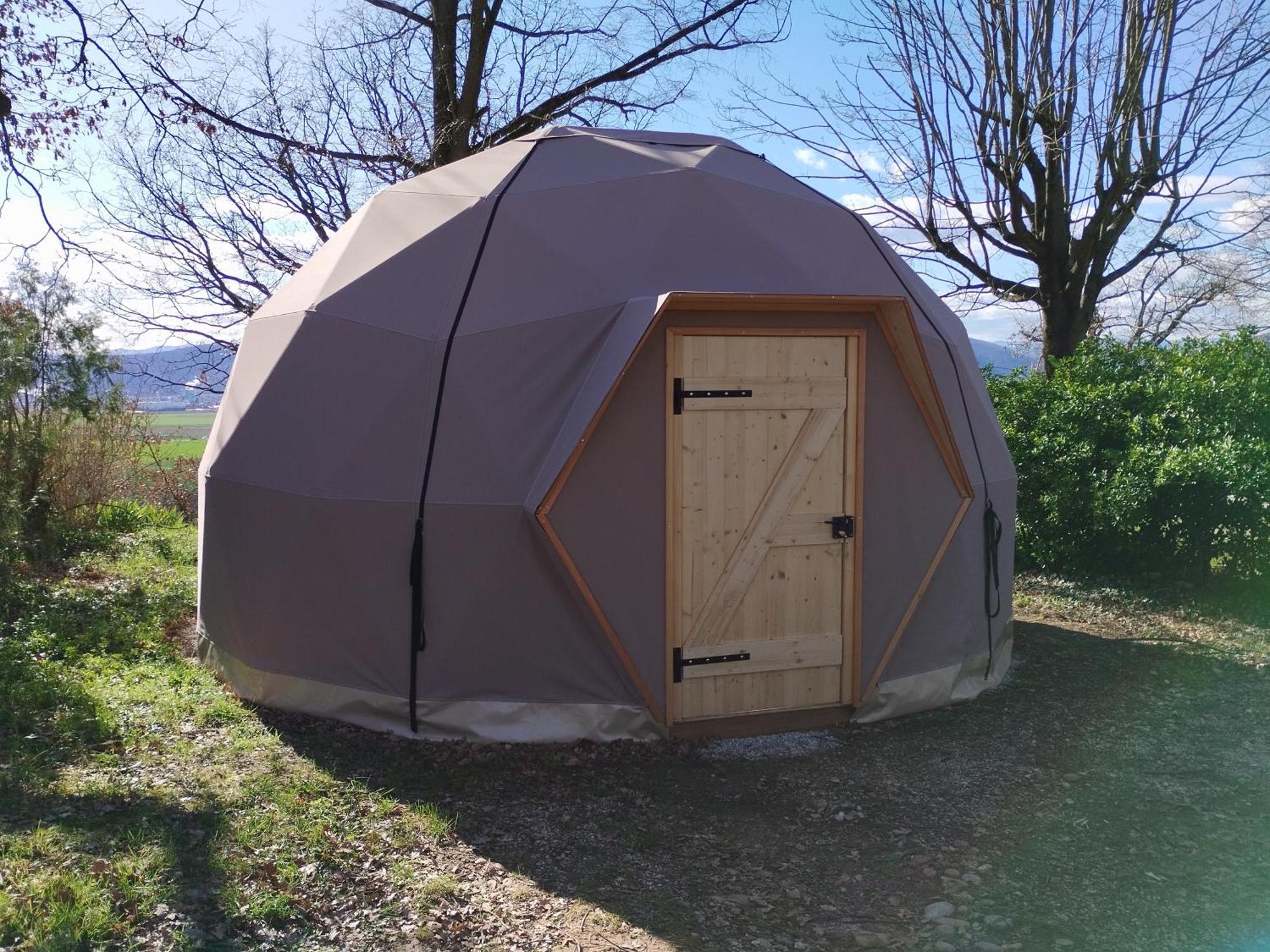 Camping Domaine De Senaud Albon Exterior photo
